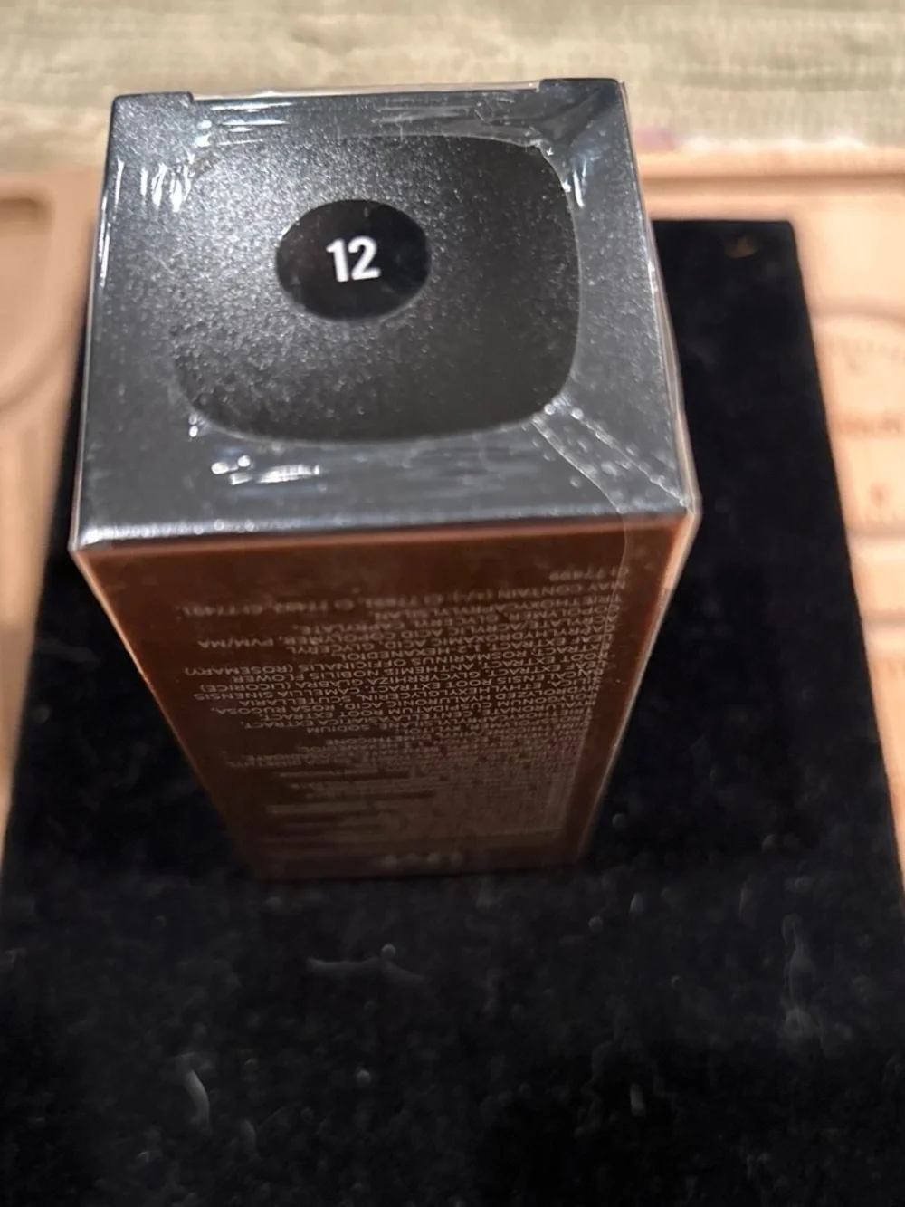 Lightweight Long-Lasting Foundation - Gold